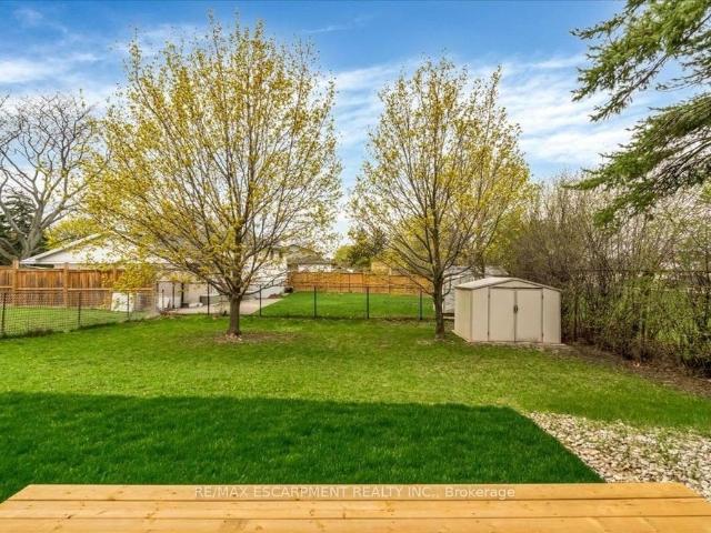 LOWER 58 Columbia Drive, Hamilton