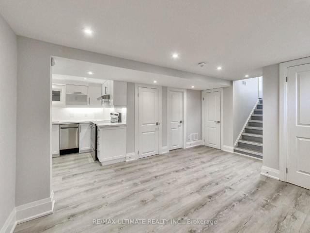 Lower 614 Northcliffe Boulevard in Toronto: Oakwood Village House for lease Toronto C03: MLS®# C13729906