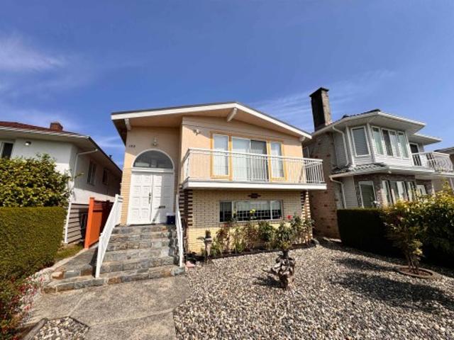 Lower 120 Springer Avenue, Burnaby, BC, V5B 3K3 house for lease | Listing ID R3158 | Royal LePage