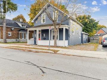 Preston, Cambridge, Ontario - Parking, Cellar