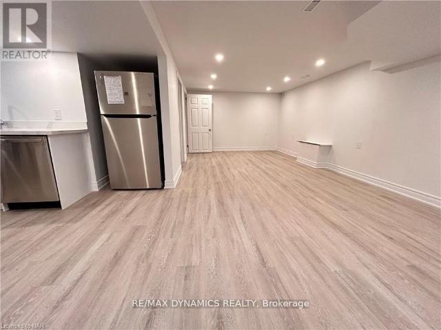 LOWER 32 MISSISSAUGA ROAD, St. Catharines, Ontario, L2N2K4