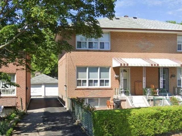 Lower 372 Highfield Road, Toronto, ON, M4L 2V6 house for lease | Listing ID E13729 | Royal LePage