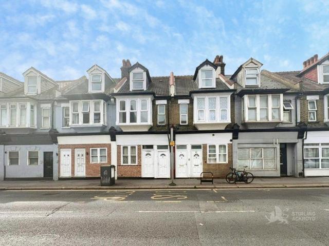 Lower Addiscombe Road, Croydon, CR0 2 bed apartment to rent £1,500 pcm £346 pw