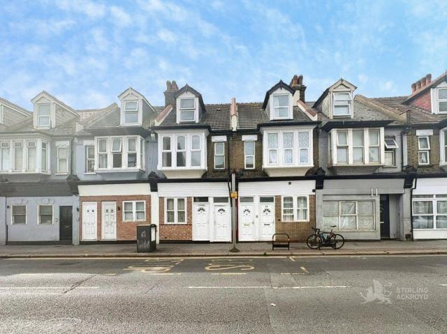 Lower Addiscombe Road, Croydon CR0, 2 bed flat to rent, £1,650 pcm | PrimeLocation