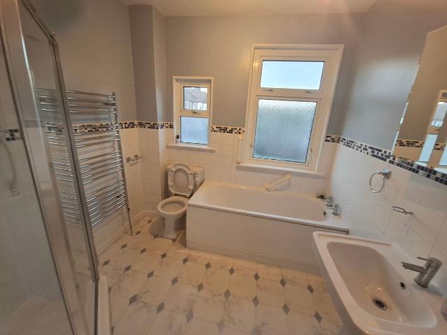 Lower Addiscombe Road, Croydon CR0, 5 bed terraced house to rent, £3,200 pcm | PrimeLocation