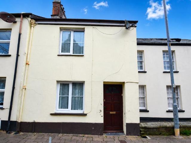 Lower Bore Street, Bodmin, Cornwall. 2 bed terraced house to rent £850 pcm £196 pw