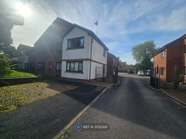 Lower Brook Farm, Bolton BL5, 2 bed flat to rent, £895 pcm | PrimeLocation