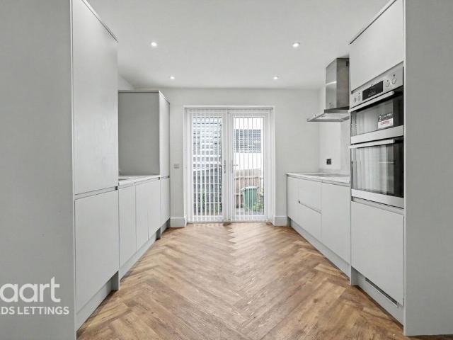 Lower Brunswick Street, Leeds 4 bed end of terrace house to rent £2,500 pcm £577 pw