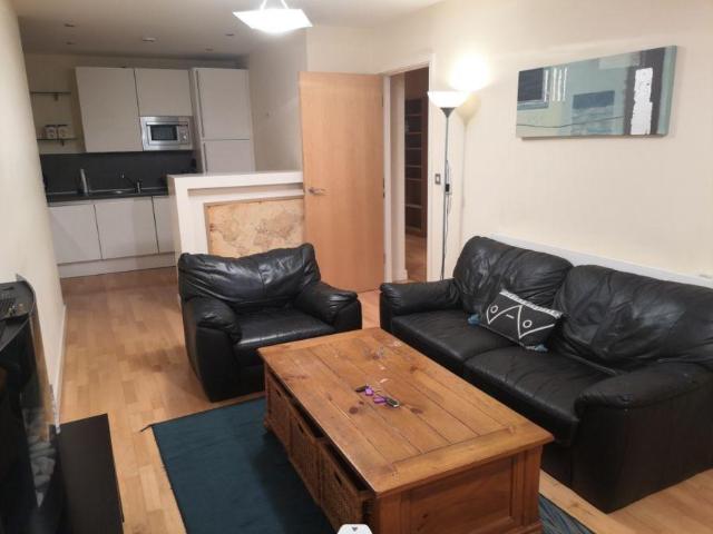 Lower Byrom Street, Manchester M3 2 bed flat to rent £1,350 pcm £312 pw