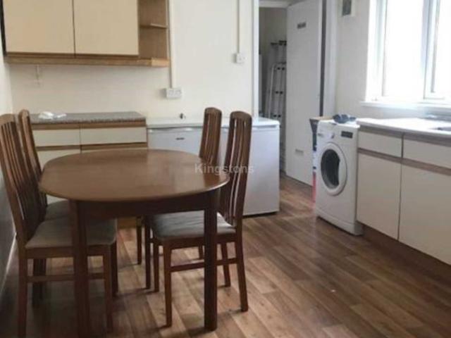 Lower Cathedral Road, Cardiff CF11, 2 bed flat to rent, £1,050 pcm | PrimeLocation