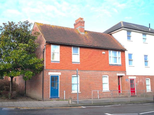 Lower Chantry Lane, Canterbury CT1, 6 bed shared accommodation to rent, £385 pcm | PrimeLocation