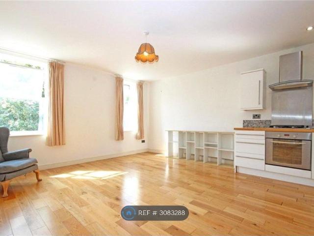 Lower Cheltenham Place, Bristol BS6, 1 bed flat to rent, £1,200 pcm | PrimeLocation