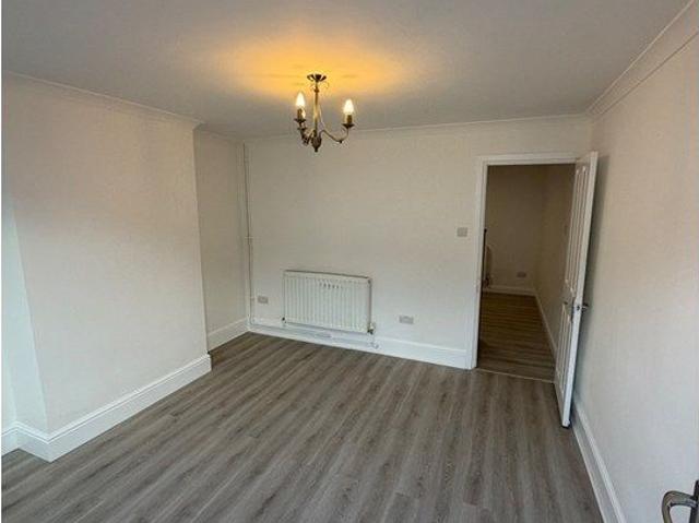 Lower Cliff Road, Great Yarmouth NR31, 2 bed terraced house to rent, £1,000 pcm | PrimeLocation