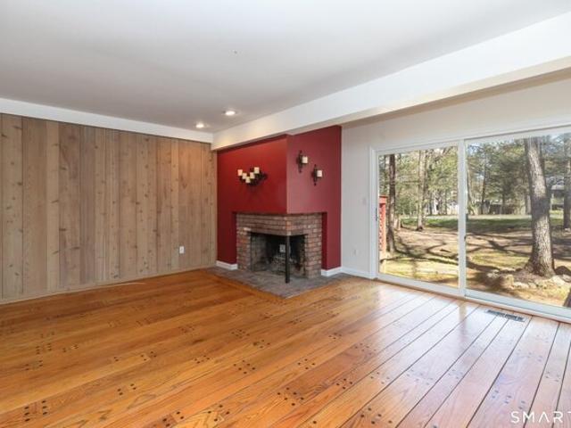 Lower Cmns Unit,woodbury, Home For Sale