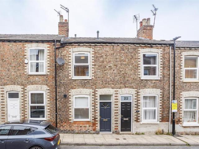 Lower Ebor Street, York 2 bed terraced house to rent £1,200 pcm £277 pw