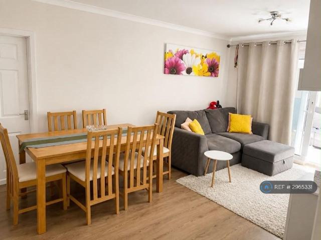 Lower Fant Road, Maidstone, ME16 3 bed flat to rent £1,450 pcm £335 pw