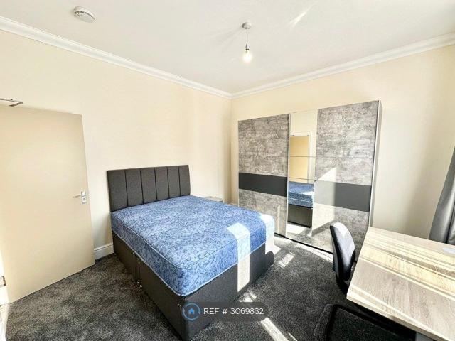Lower Ford Street, Coventry CV1, 2 bed maisonette to rent, £1,250 pcm | PrimeLocation