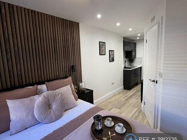 Lower Hester Street, Northampton, NN2 1 bed in a house share to rent £875 pcm £202 pw
