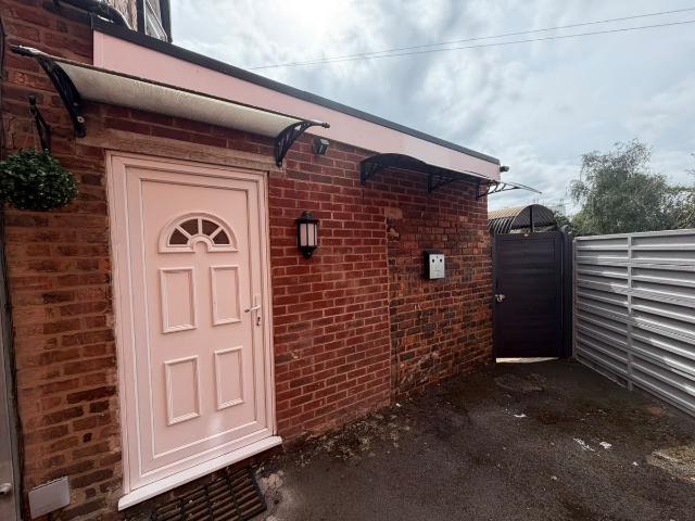 Lower High Street, Wednesbury WS10, 1 bed flat to rent, £725 pcm | PrimeLocation