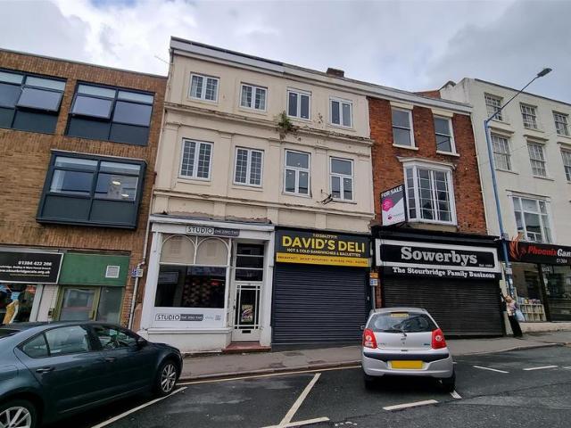 Lower High Street, Stourbridge, West. 1 bed flat to rent £675 pcm £156 pw