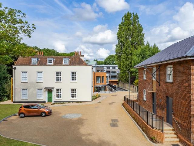 Lower Mill Apartments, Kingston Road. 1 bed retirement property to rent £5,239 pcm £1,209 pw
