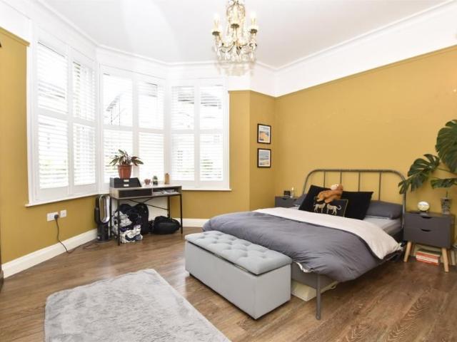 Lower Oldfield Park, Bath, Banes, BA2
