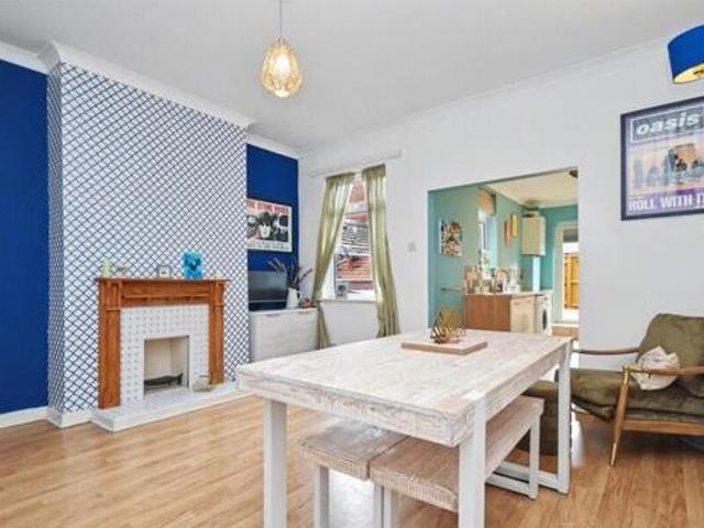 Lower Oxford Street, Castleford, 2 Bedroom Terraced