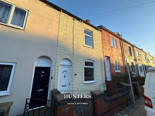 Lower Oxford Street, Castleford, West Yorkshire WF10, 2 bed terraced house to rent, £825 pcm | PrimeLocation