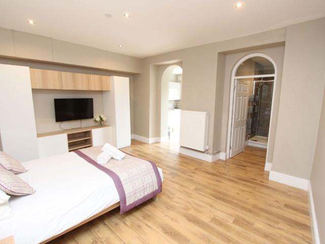 Lower Park Row, Bristol BS1, Studio to rent, £1,800 pcm | PrimeLocation
