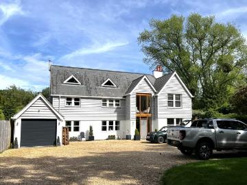 Lower Pennington Lane, Pennington. 5 bed detached house to rent £3,650 pcm £842 pw