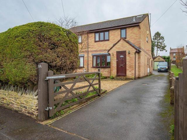 Lower Stone Close, Bristol BS36 4 bed semi detached house to rent £1,800 pcm £415 pw