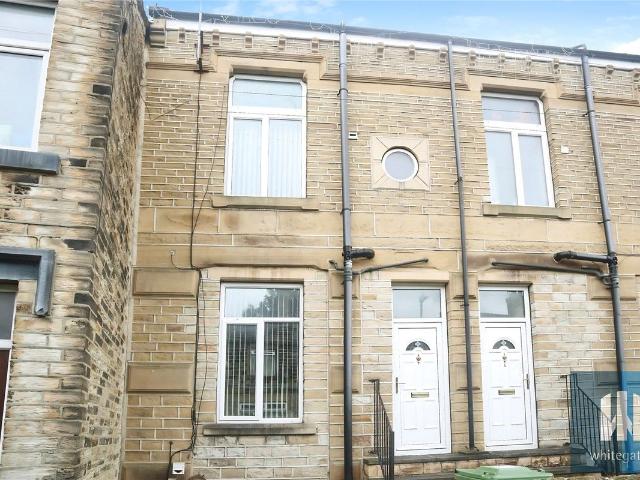 Lowerhouses Lane, Lowerhouses, Huddersfield HD5, 2 bed terraced house to rent, £750 pcm | PrimeLocation