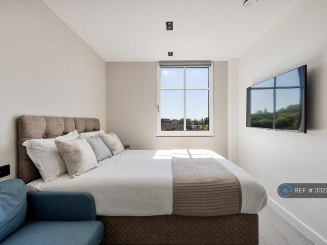 Lowlands Road, Harrow, HA1 Studio to rent £1,545 pcm £357 pw