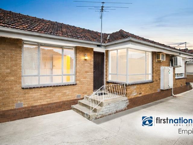 LowMaintenance Living in the Heart of Sunshine West