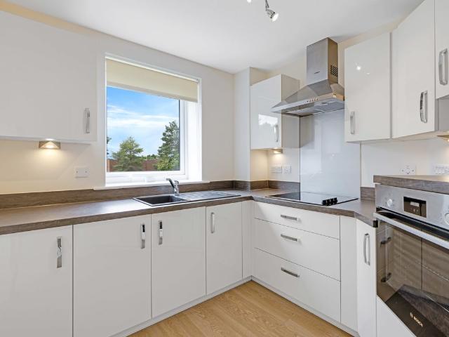 Lowry Way, Swindon SN3, 2 bed flat to rent, £3,765 pcm | PrimeLocation
