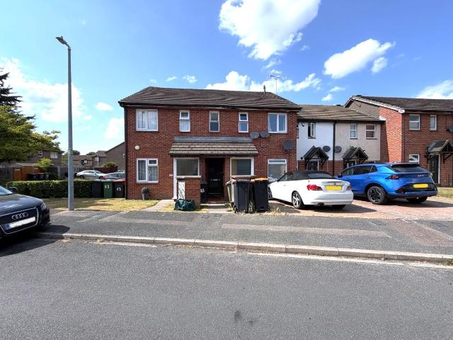 Lowry Drive, Houghton Regis LU5, 1 bed flat to rent, £900 pcm | PrimeLocation