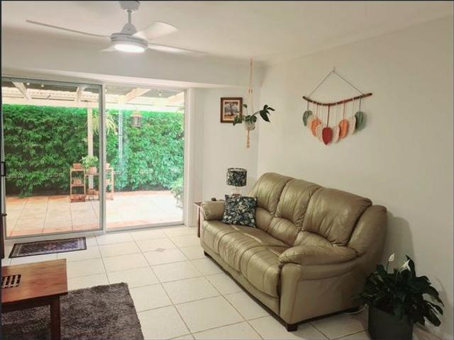 Lowset 3 Bedroom Villa in The Hamlet Secure Gated Lifestyle Living!
