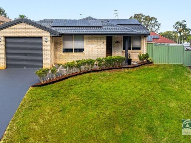 LOWSET BRICK AND TILE RESIDENCE