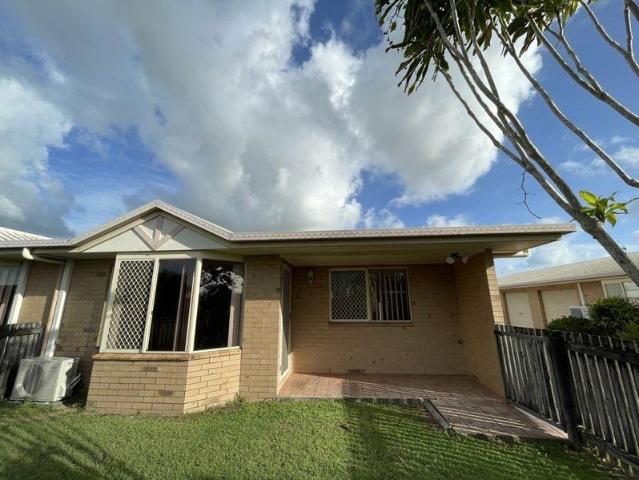 Lowset brick unit close to shopping complex