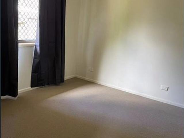 Lowset brick unit in Drayton