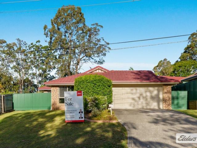 LOWSET FAMILY HOME IN CONVENIENT POSITION