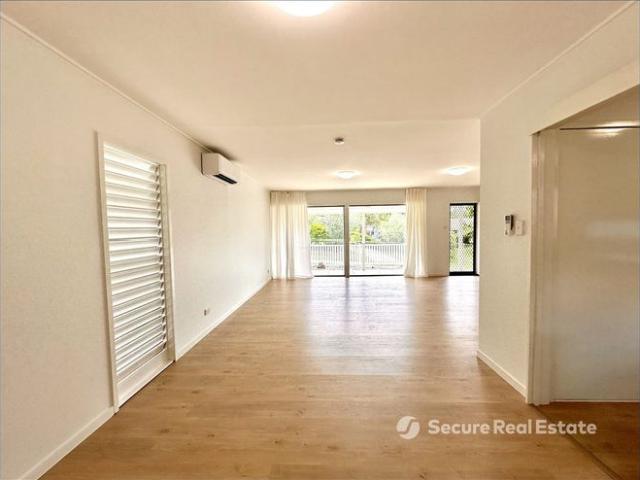 Lowset Family Home in Leafy Surrounds