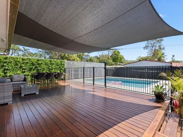 Lowset Family Home with Pool Short Term Lease