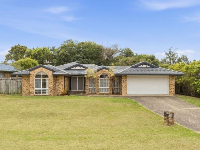 Lowset Family Living in a Peaceful Pocket