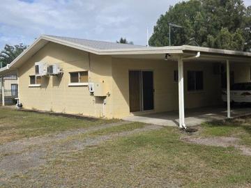 TRANQUIL ACREAGE LIVING WITH POOL & WORKSHOP AT FORREST BEACH!