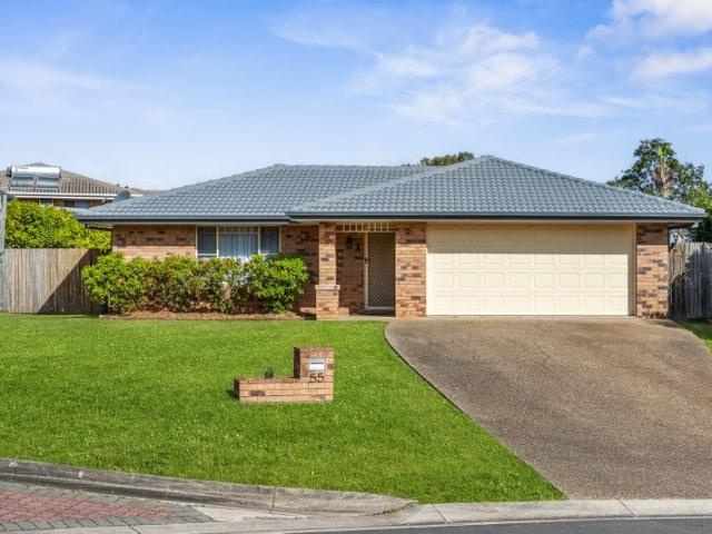 Lowset Living In Arlington Estate