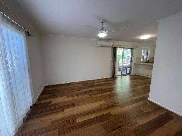 LOWSET VILLA IN QUIET COMPLEX AND GREAT LOCATION