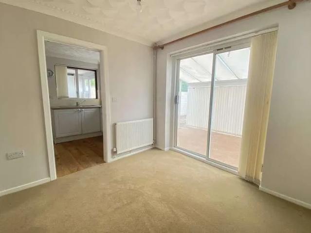 Loxton Road, BS23