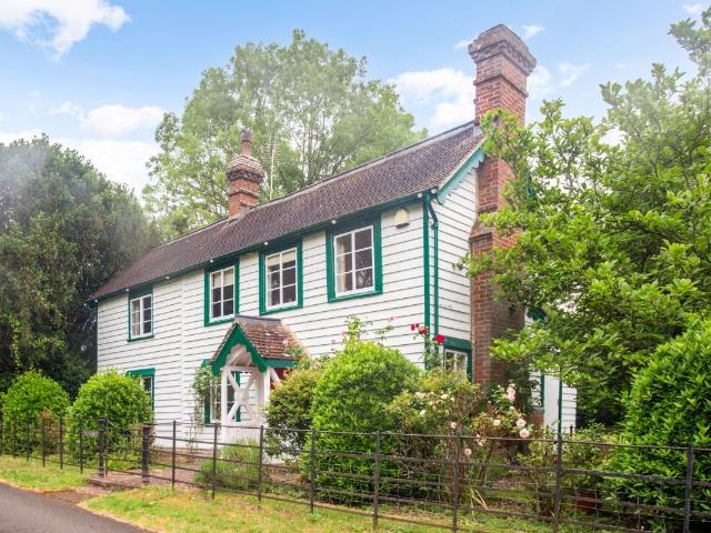 Loxwood Road, Horsham RH12, 4 bed detached house to rent, £3,250 pcm | PrimeLocation