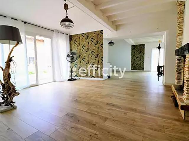 Lozanne 69380 Achat / Vente maison 10 pièces t10 jardin terrasse
